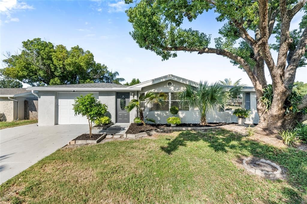 Attached, Backyard, Exterior, Facade, Ranch