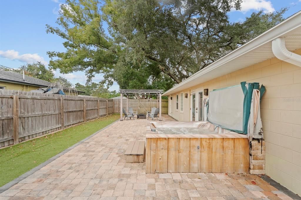 Backyard, Exterior