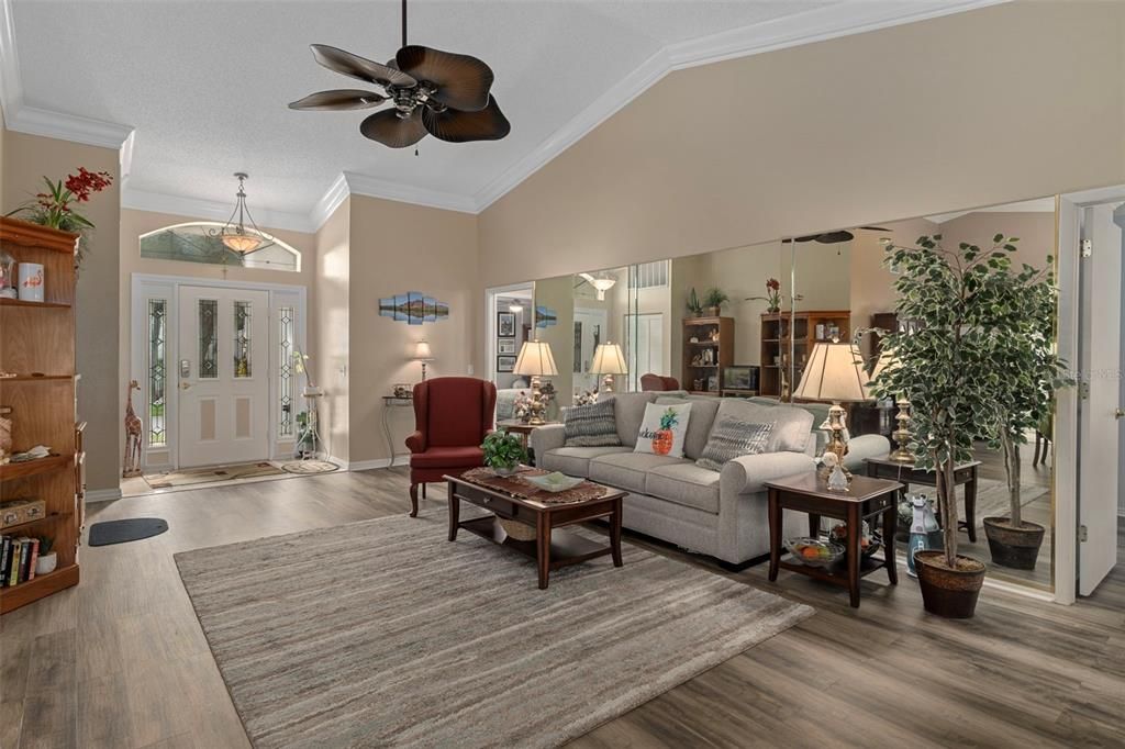 Interior, Living room, Pendant Lights, Wood Texture Flooring
