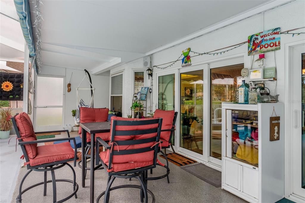 Dining room, Interior