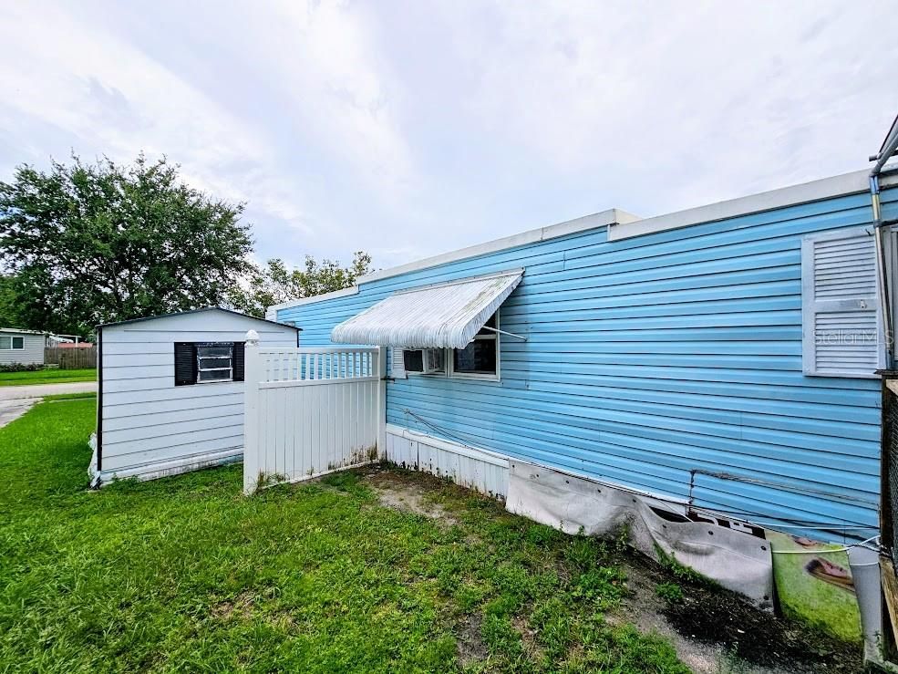 Backyard, Exterior