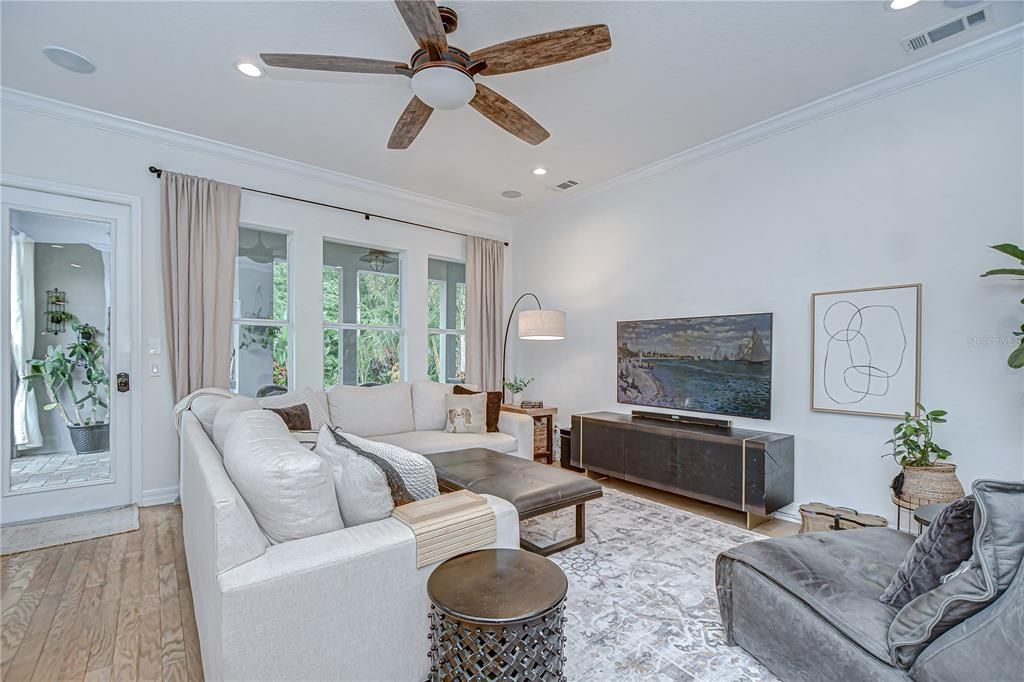 Interior, Living room, Recessed Lighting, Wood Texture Flooring