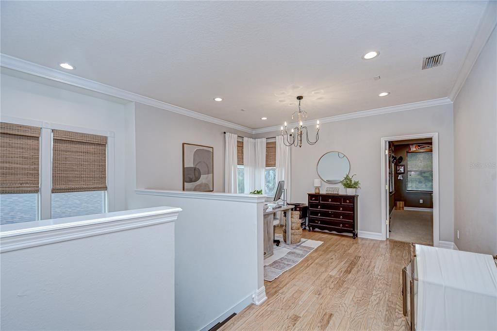 Chandelier, Interior, Recessed Lighting, Wood Texture Flooring