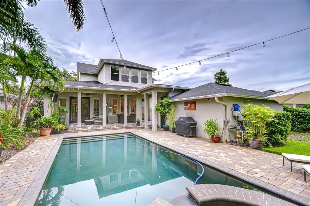 Exterior, Pool