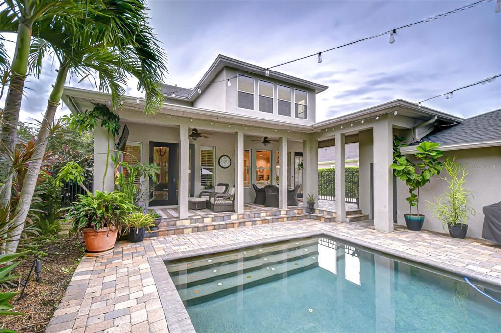 Exterior, Pool