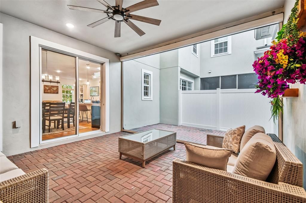 Exterior, Recessed Lighting