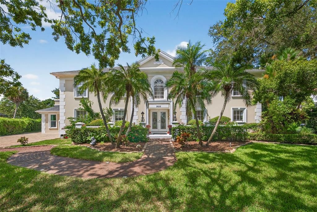 Backyard, Exterior, Facade, French Provincial