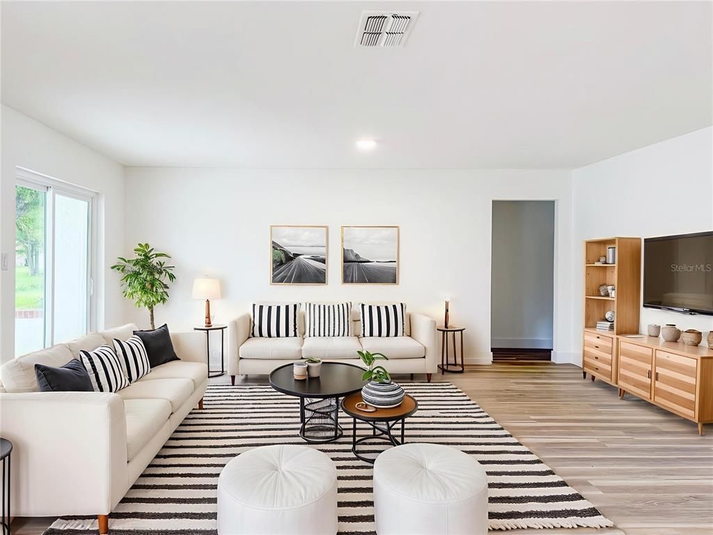 Interior, Living room, Recessed Lighting, Wood Texture Flooring