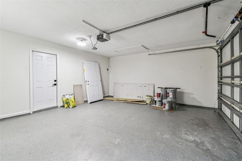 Garage, Interior
