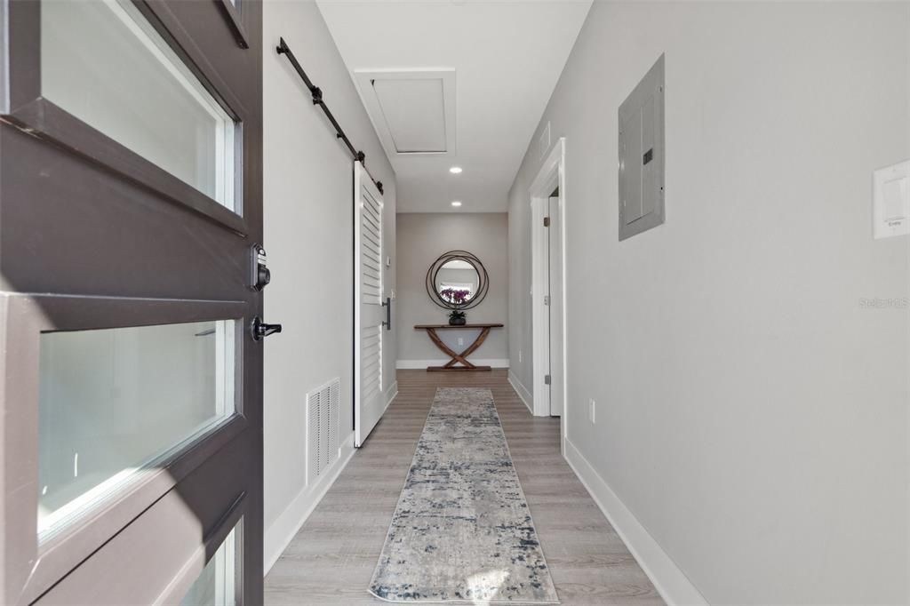Interior, Recessed Lighting, Wood Texture Flooring