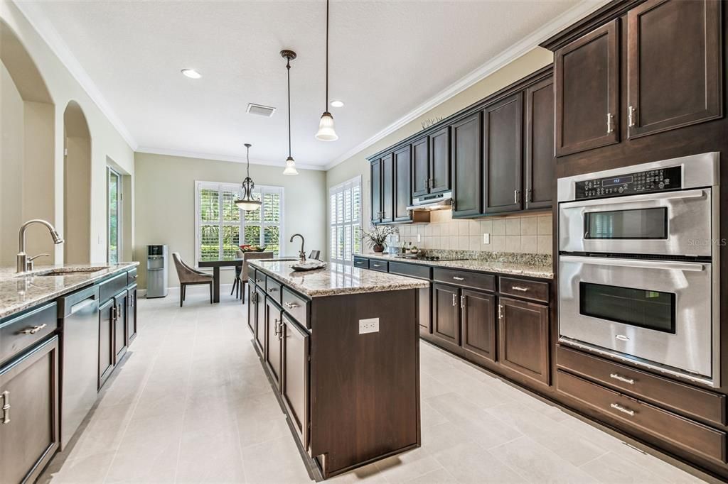 Dining room, Interior, Kitchen, Pendant Lights, Recessed Lighting, Stainless Steel Appliances