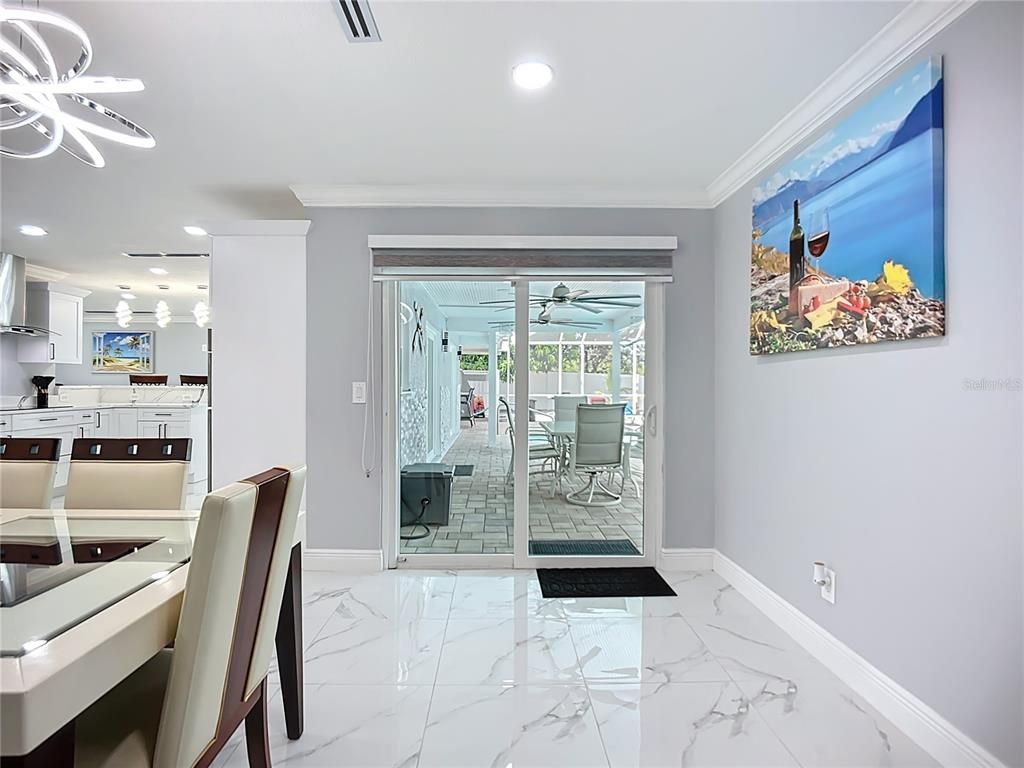 Dining room, Interior, Kitchen, Marble, Recessed Lighting