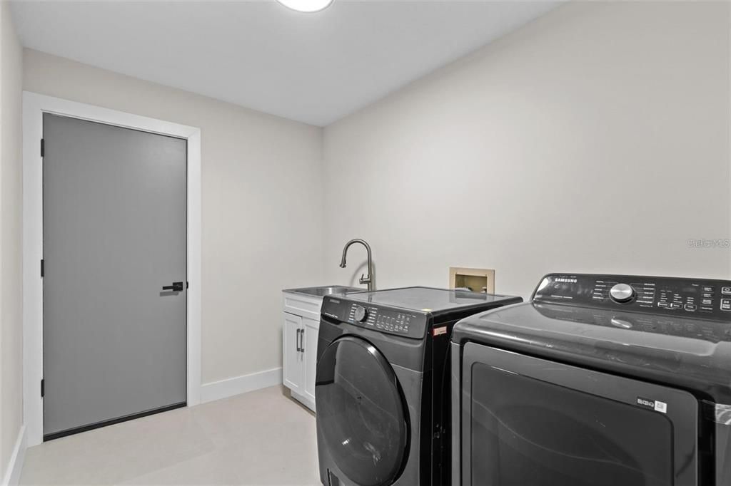 Interior, Recessed Lighting, Washer