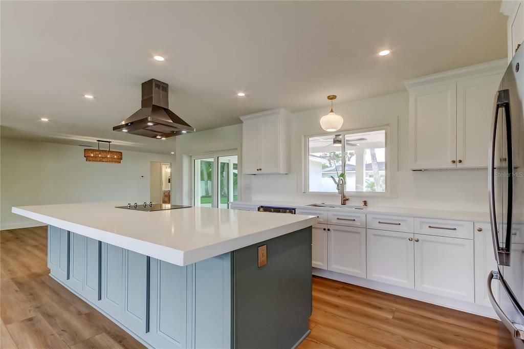 Interior, Kitchen, Pendant Lights, Recessed Lighting, Wood Texture Flooring