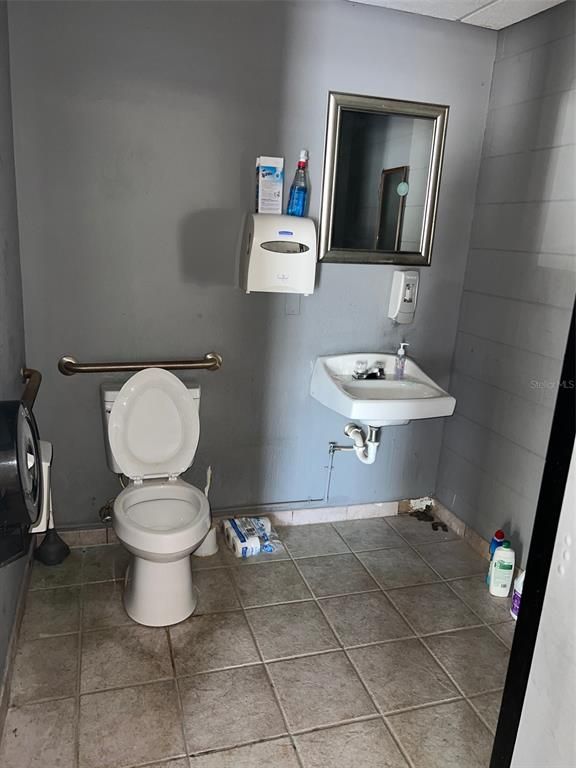 Bathroom, Interior