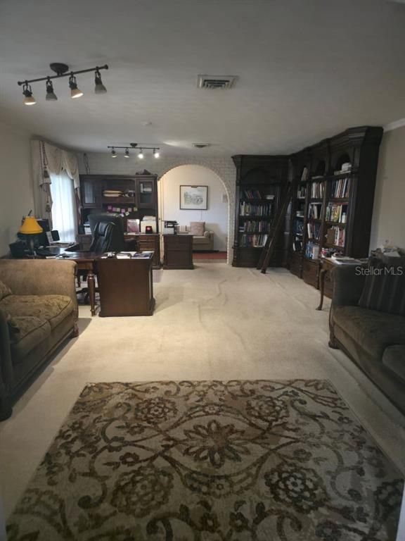 Home Office, Interior