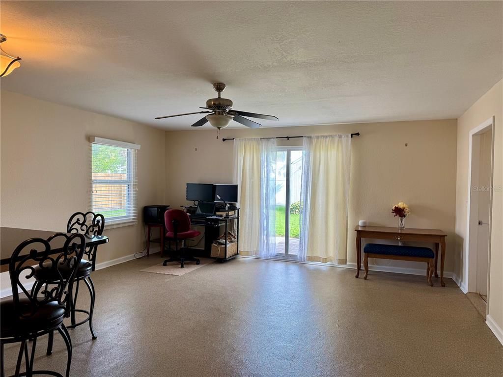 Home Office, Interior