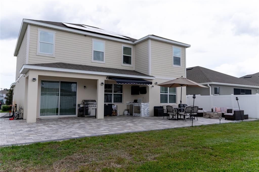 Exterior, Outdoor Kitchen