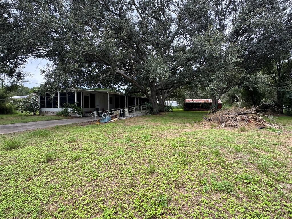 Backyard, Exterior