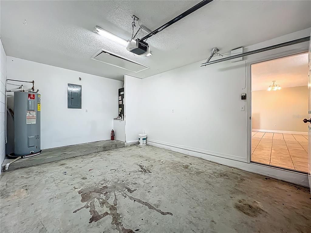 Garage, Interior