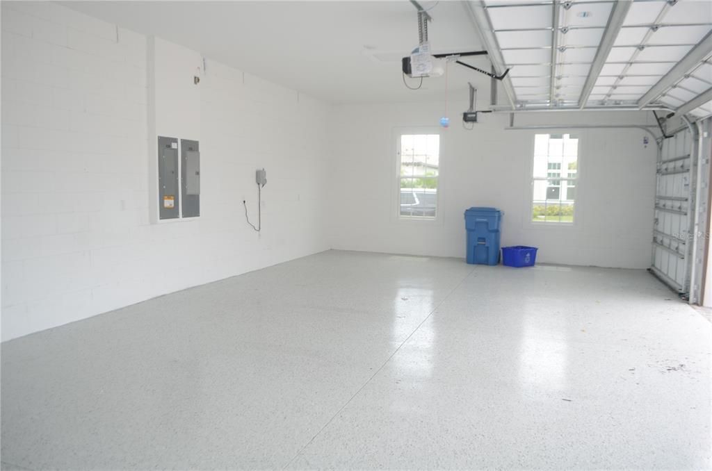 Garage, Interior