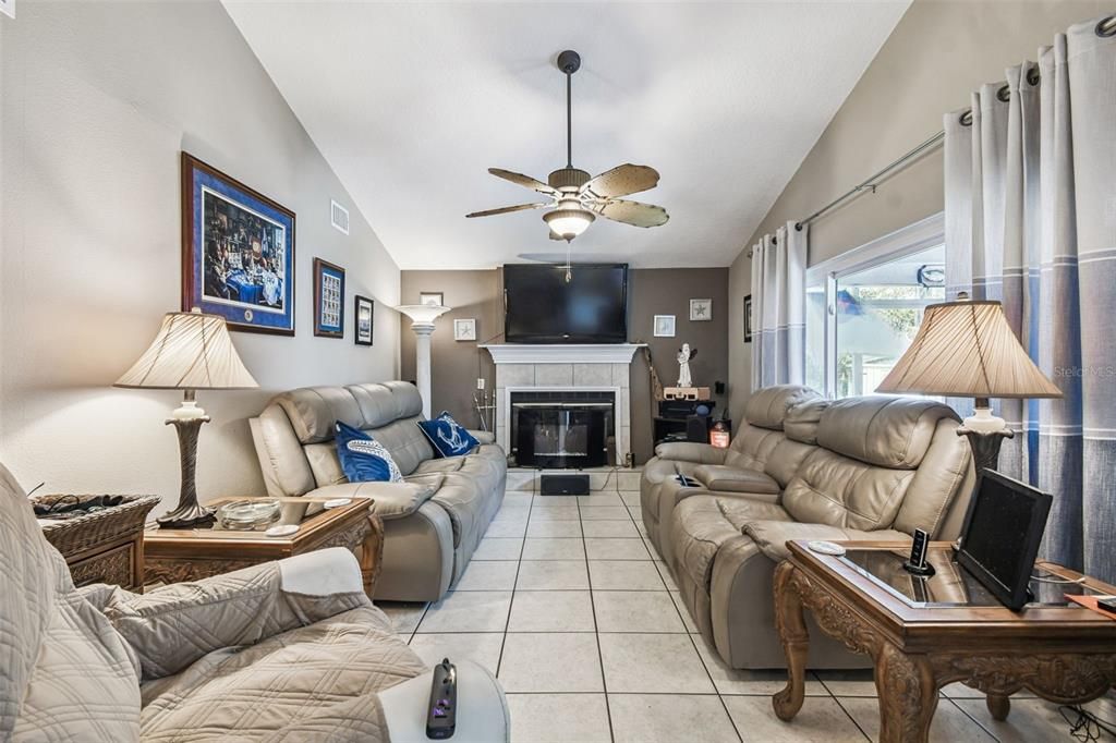 Fireplace, Interior, Living room