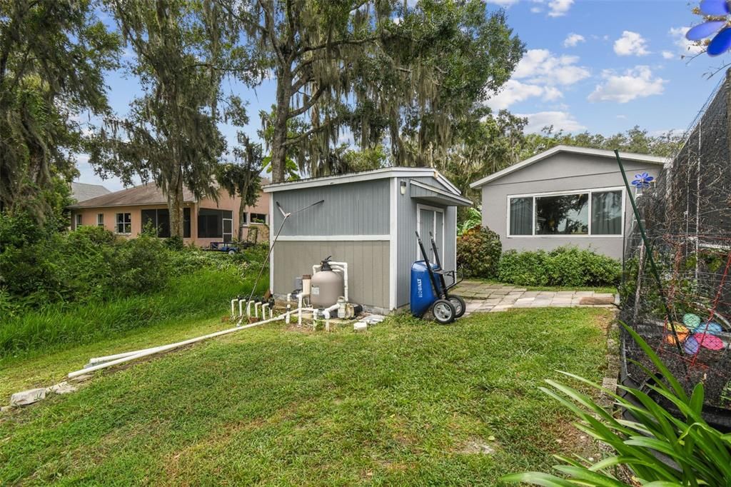 Backyard, Exterior