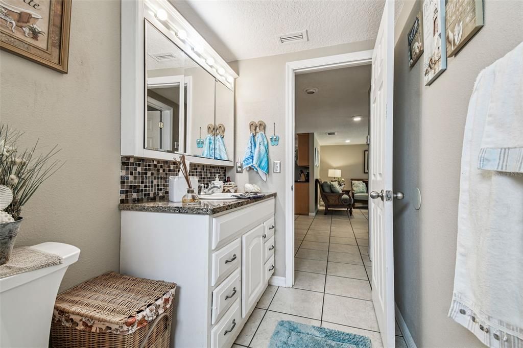 Bathroom, Interior, Recessed Lighting