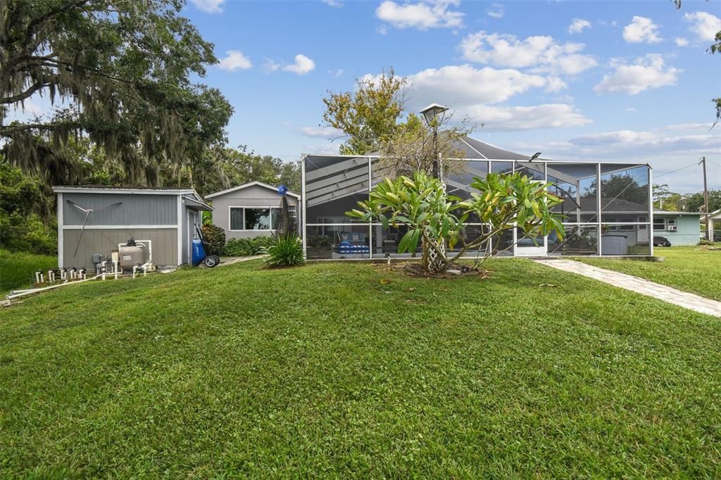 Backyard, Exterior