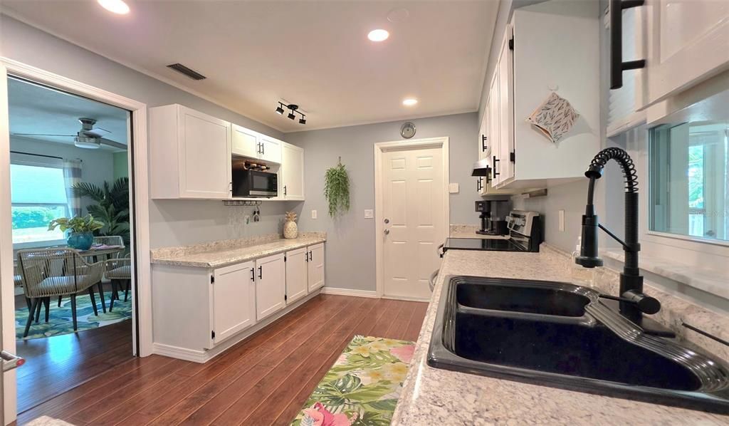 Dining room, Interior, Kitchen, Recessed Lighting, Wood Texture Flooring