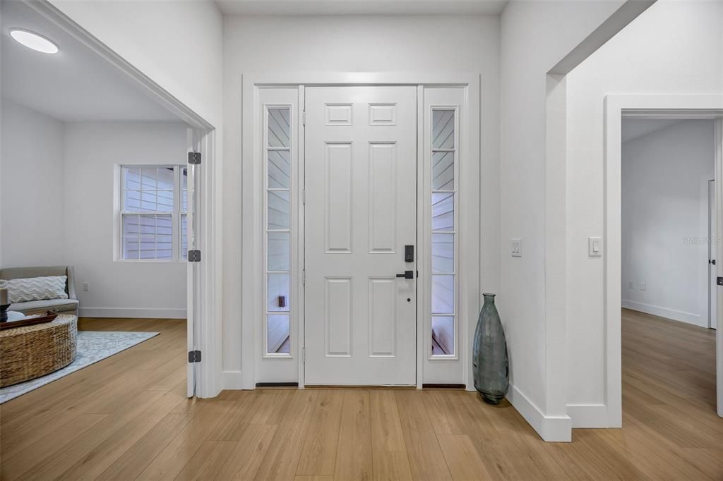 Interior, Recessed Lighting, Wood Texture Flooring