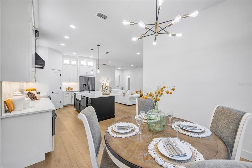 Dining room, Interior, Kitchen, Pendant Lights, Recessed Lighting, Wood Texture Flooring