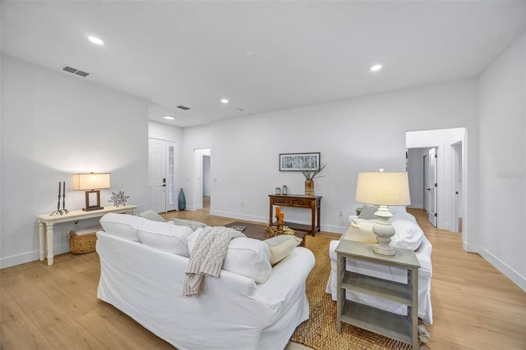 Interior, Living room, Recessed Lighting, Wood Texture Flooring