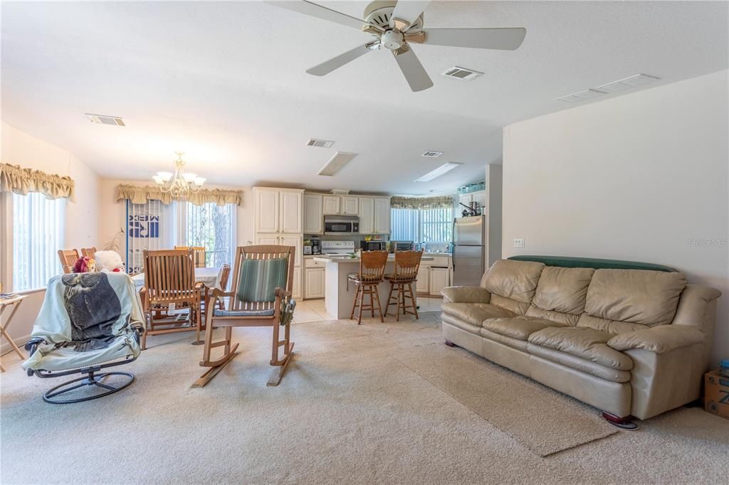 Chandelier, Dining room, Interior, Kitchen, Living room, Stainless Steel Appliances