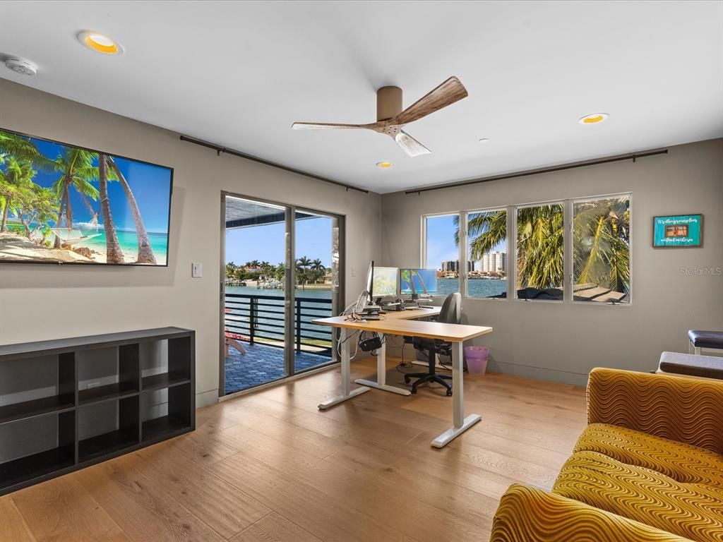 Home Office, Interior, Recessed Lighting, Water, Wood Texture Flooring