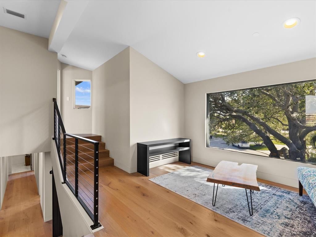 Interior, Recessed Lighting, Wood Texture Flooring