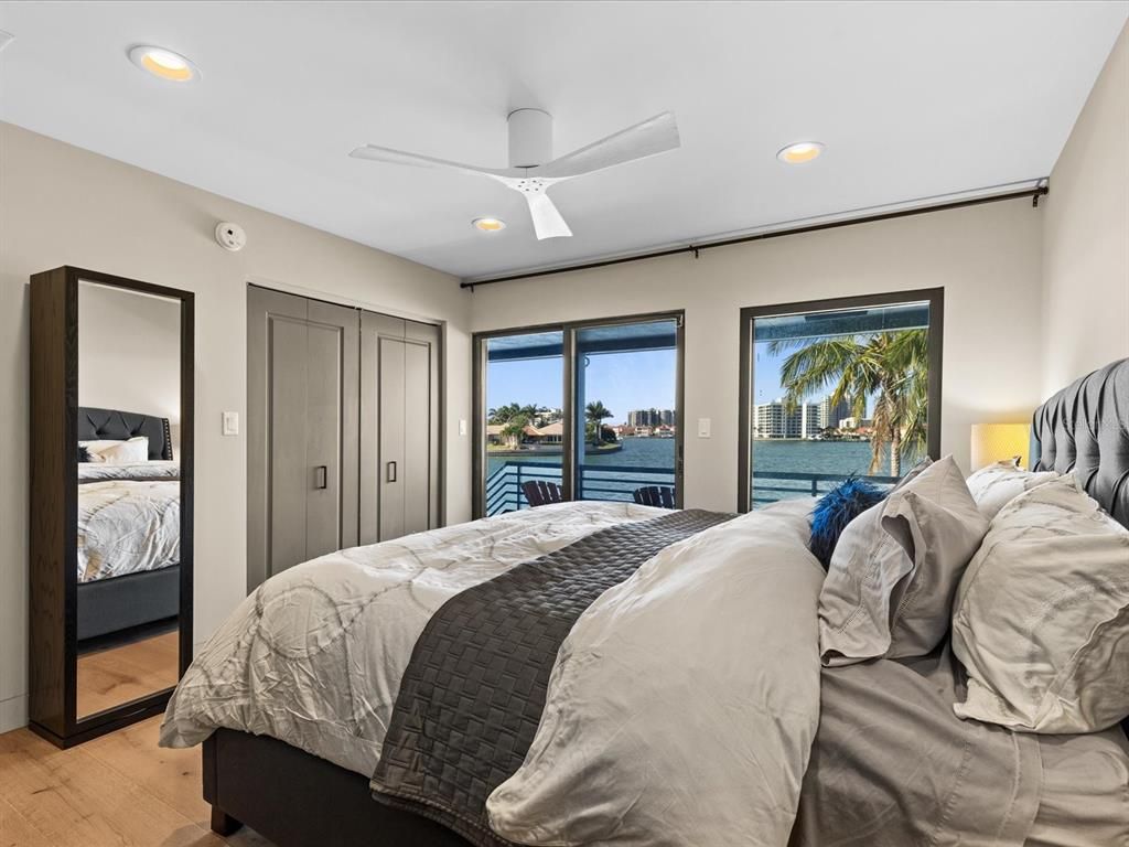 Bedroom, Interior, Recessed Lighting, Water, Wood Texture Flooring