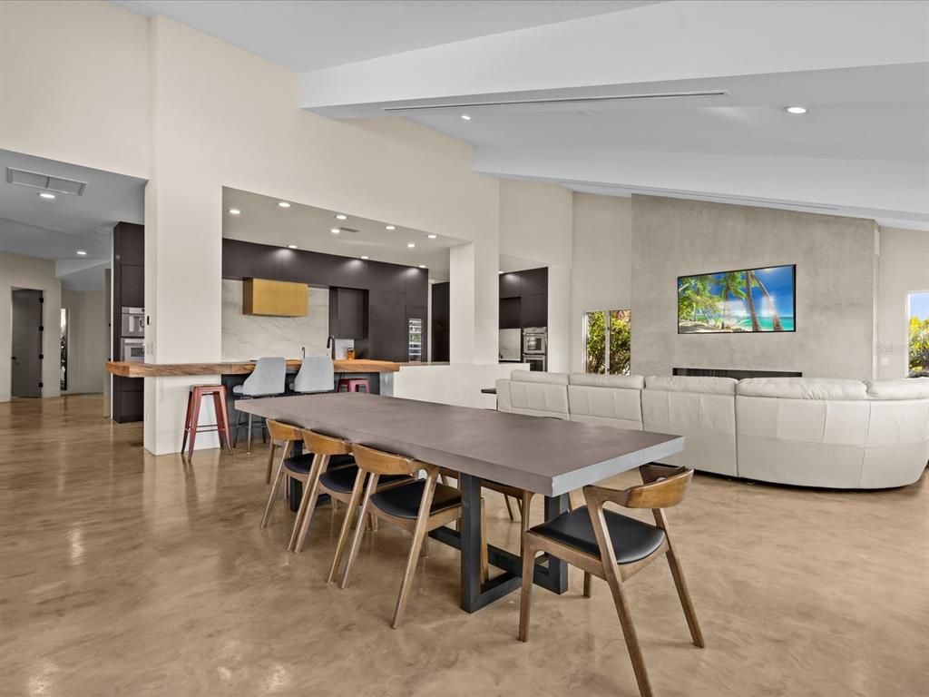 Dining room, Interior, Kitchen, Living room, Recessed Lighting