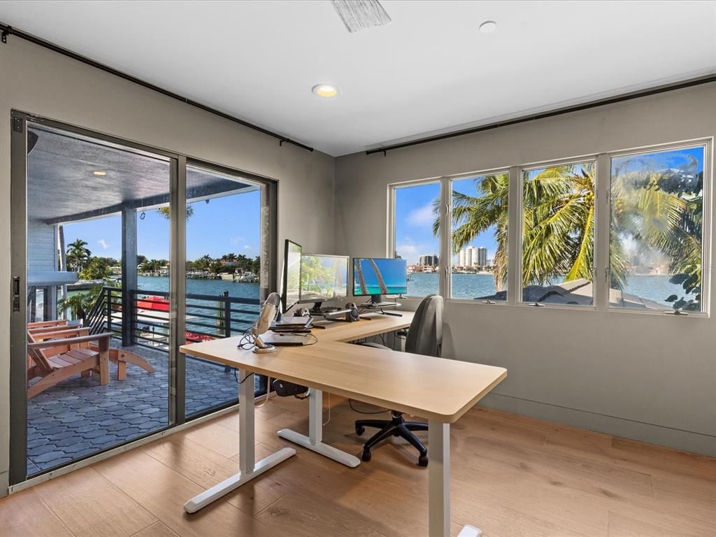 Home Office, Interior, Recessed Lighting, Water, Wood Texture Flooring