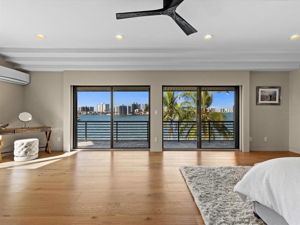 Bedroom, Interior, Recessed Lighting, Water, Wood Texture Flooring