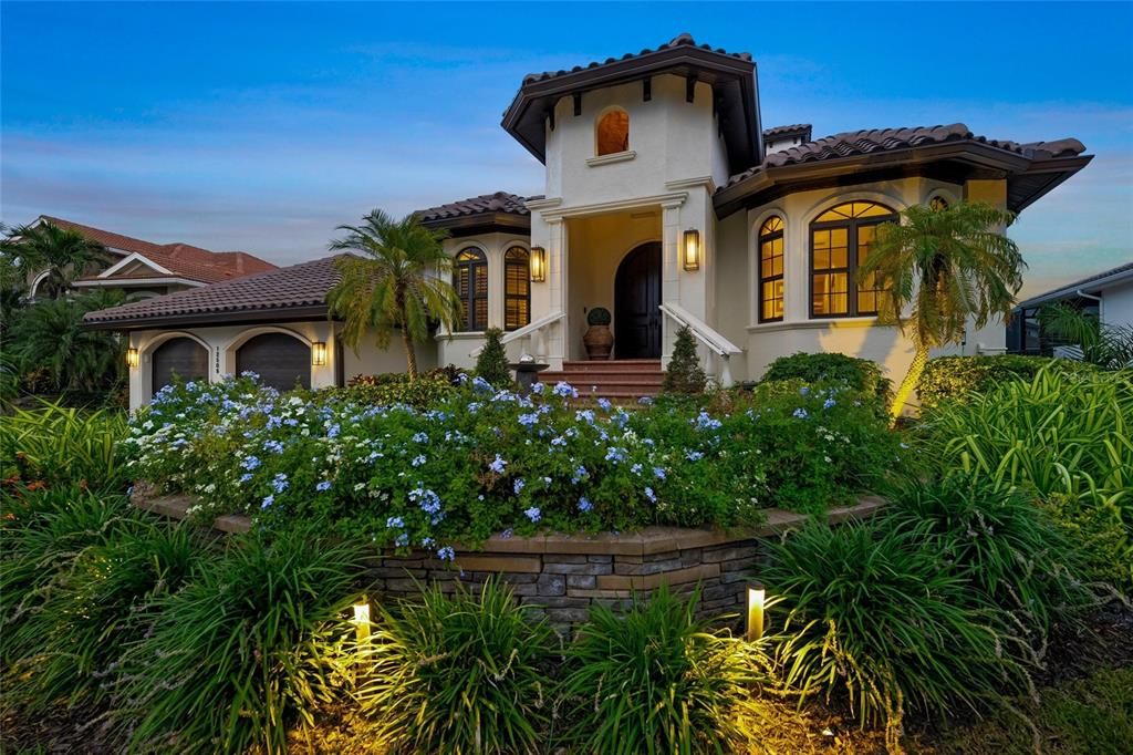 Exterior, Facade, Mediterranean