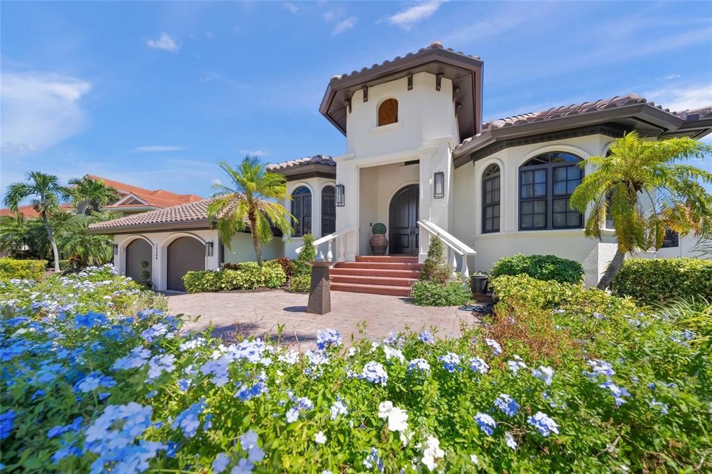 Backyard, Exterior, Facade, Mediterranean