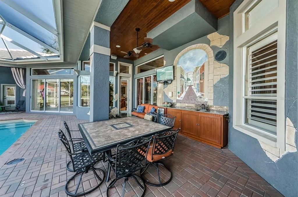 Exterior, Pool, Sun Room