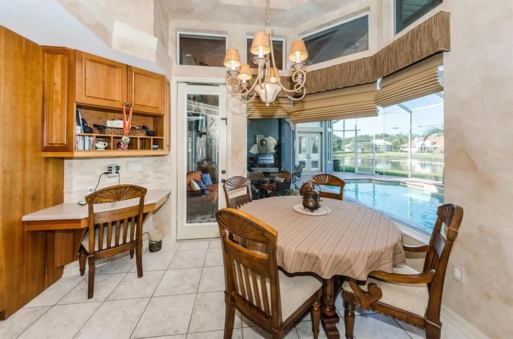 Chandelier, Dining room, Interior, Pool, Water