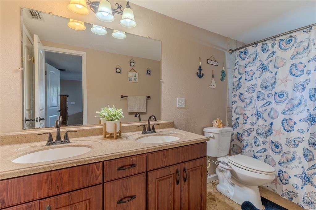 Bathroom, Dual Sink Vanities, Interior