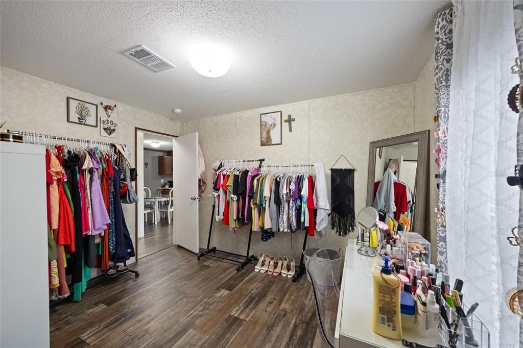 Interior, Walk-in Closets, Wood Texture Flooring