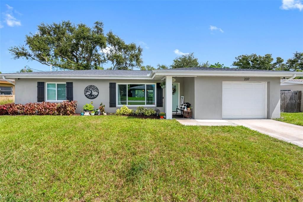 Attached, Backyard, Exterior, Facade, Ranch