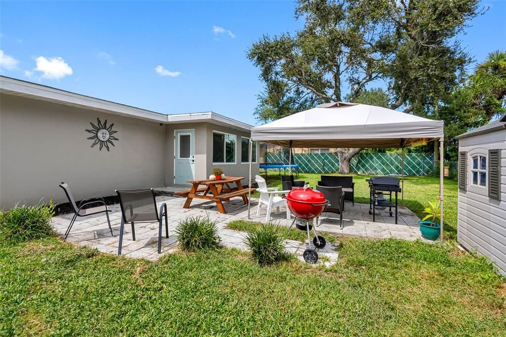Backyard, Exterior