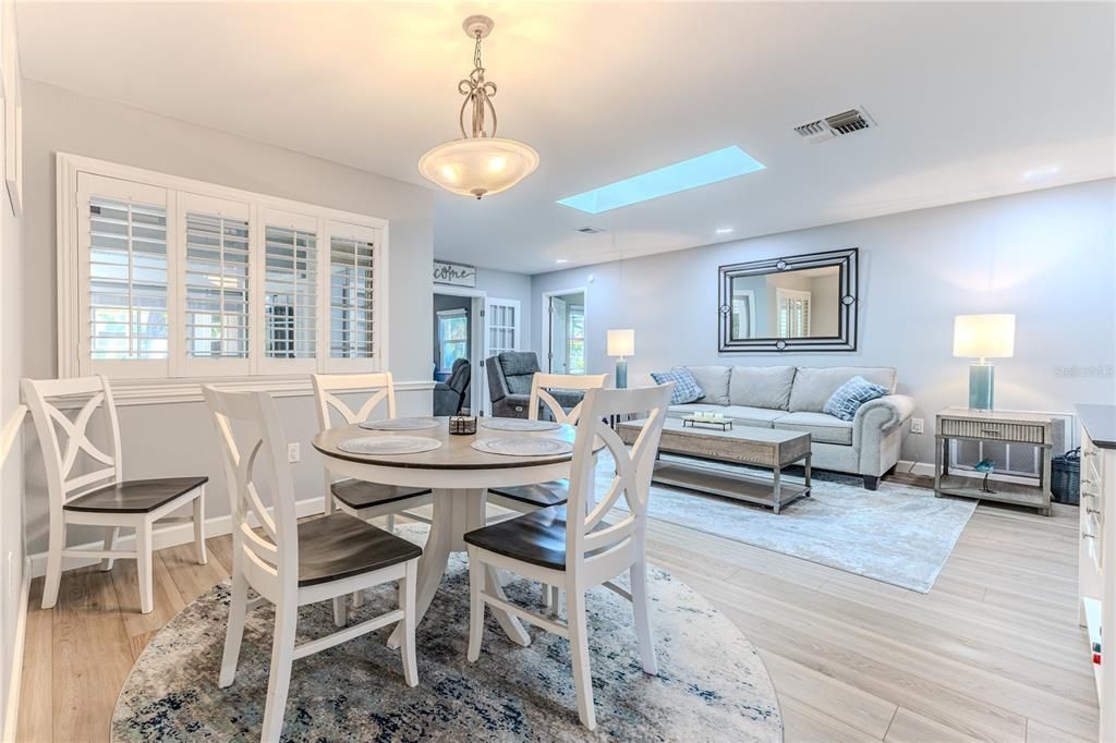 Dining room, Interior, Living room, Pendant Lights, Recessed Lighting, Wood Texture Flooring