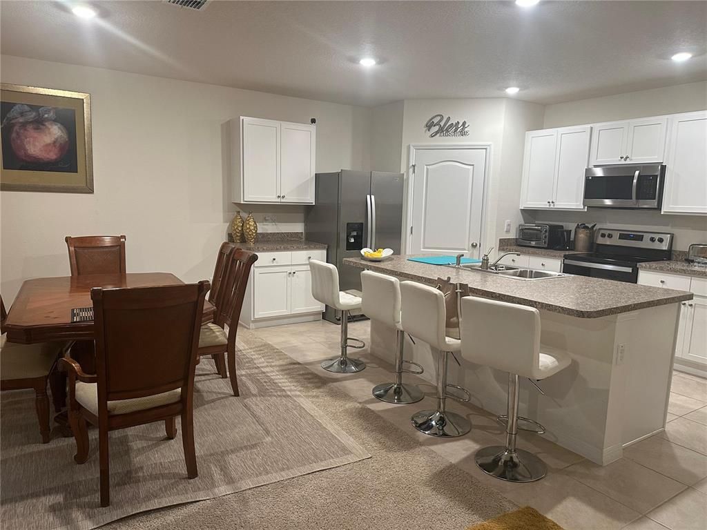Dining room, Interior, Kitchen, Recessed Lighting, Stainless Steel Appliances
